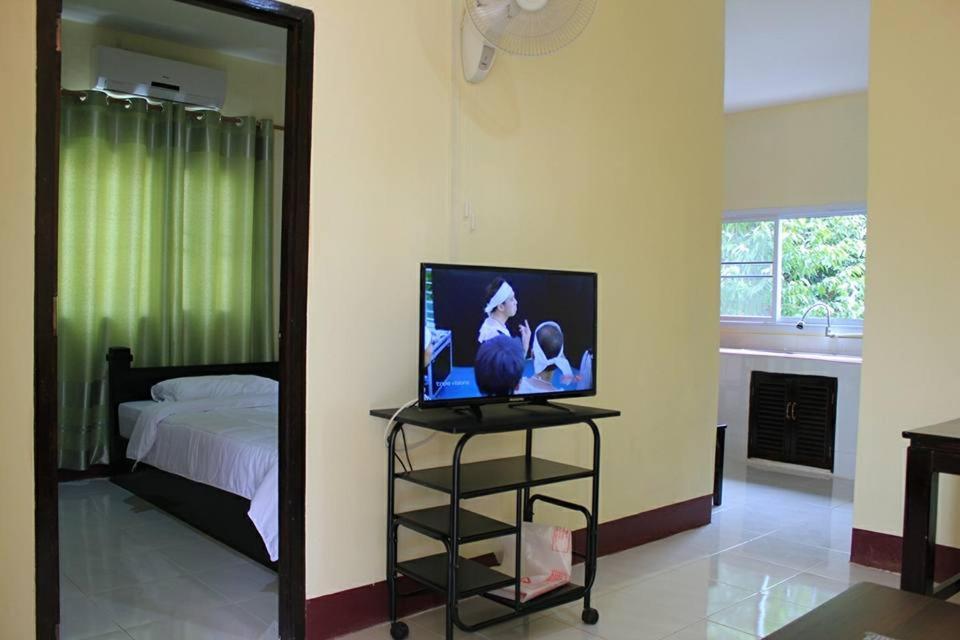 Apartment Thidathip Вьентьян Экстерьер фото